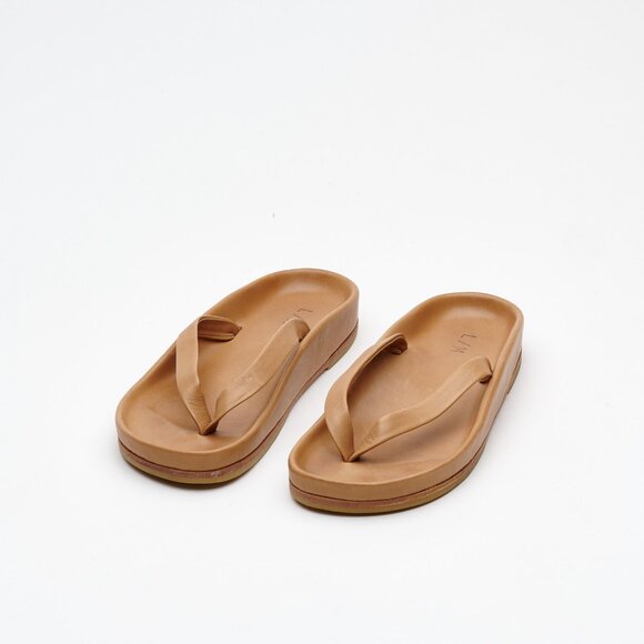 Lauren Manoogian Zori Sandals (size 36) in a light brown - Picture 2 of 12